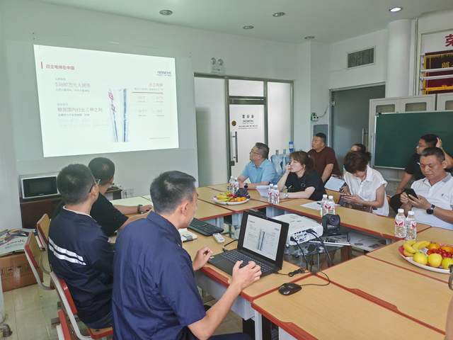 調(diào)研先行，技術(shù)賦能 香坊區(qū)住建局扎實推進(jìn)老舊電梯更新改造惠民工程