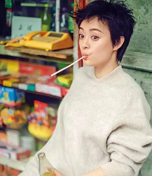 短發(fā)t視頻吃瓜,揭秘網(wǎng)紅吃瓜背后的故事