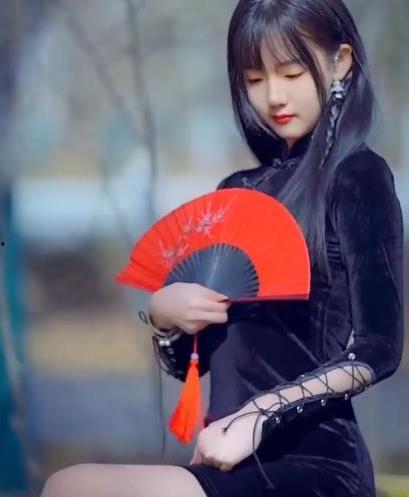 旗袍風吃瓜,一場別樣的時尚盛宴